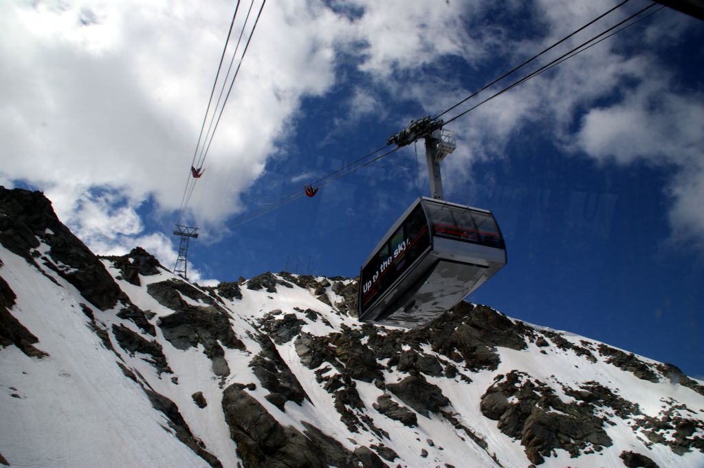A view of the other cable car on its way down.